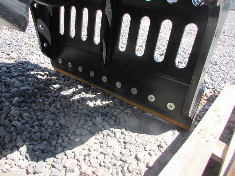 MB CRUSHER G 1000 S4 Sortiergreifer 14.000 EUR - Грейфер для Строительной техники: фото 4 MB CRUSHER G 1000 S4 Sortiergreifer 14.000 EUR - Грейфер для Строительной техники: фото 4