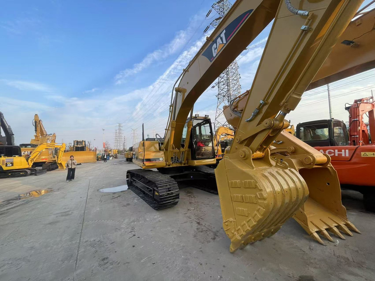 CATERPILLAR 320BL - Гусеничный экскаватор: фото 3 CATERPILLAR 320BL - Гусеничный экскаватор: фото 3