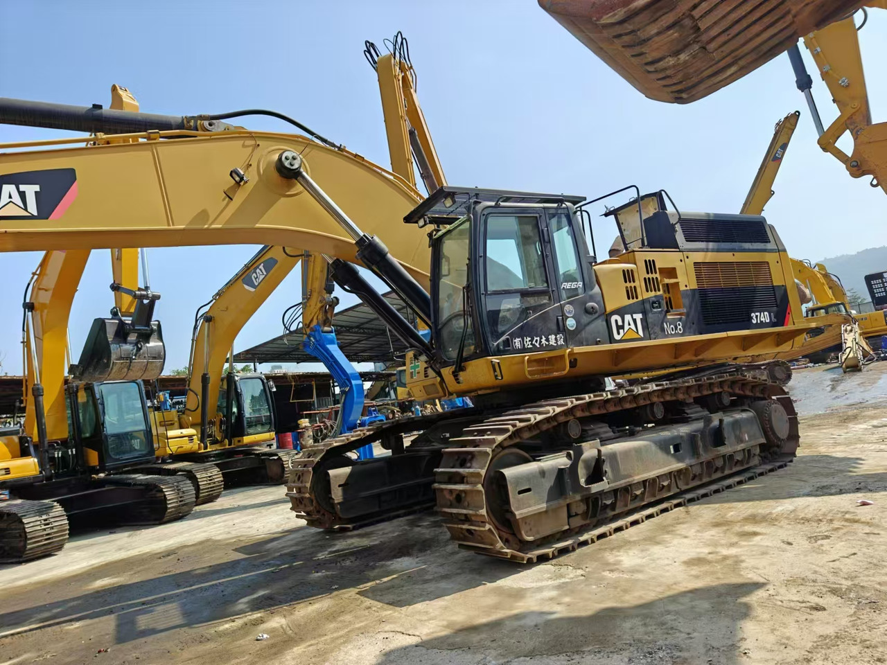 CATERPILLAR 374DL - Гусеничный экскаватор: фото 3 CATERPILLAR 374DL - Гусеничный экскаватор: фото 3