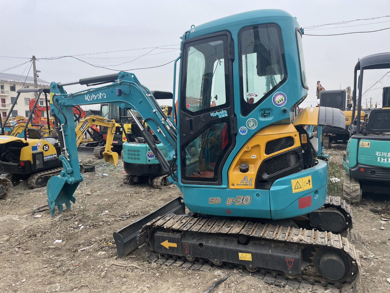 KUBOTA U-30 - Мини-экскаватор: фото 1 KUBOTA U-30 - Мини-экскаватор: фото 1