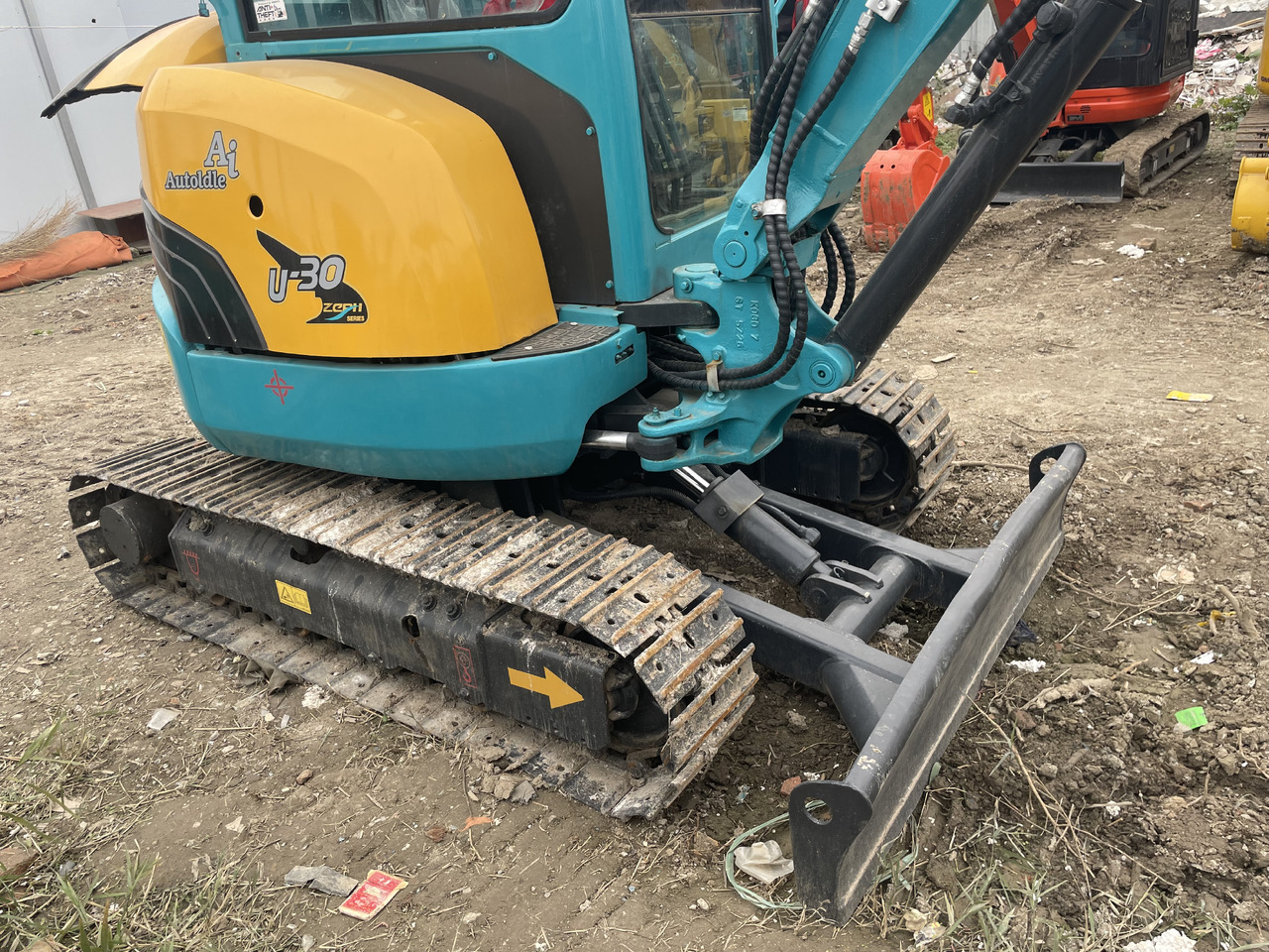 KUBOTA U-30 - Мини-экскаватор: фото 5 KUBOTA U-30 - Мини-экскаватор: фото 5