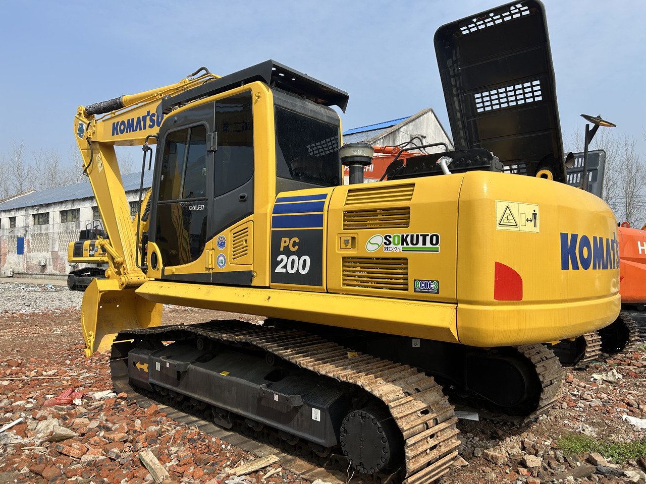 Komatsu PC 200-8 - Гусеничный экскаватор: фото 1 Komatsu PC 200-8 - Гусеничный экскаватор: фото 1