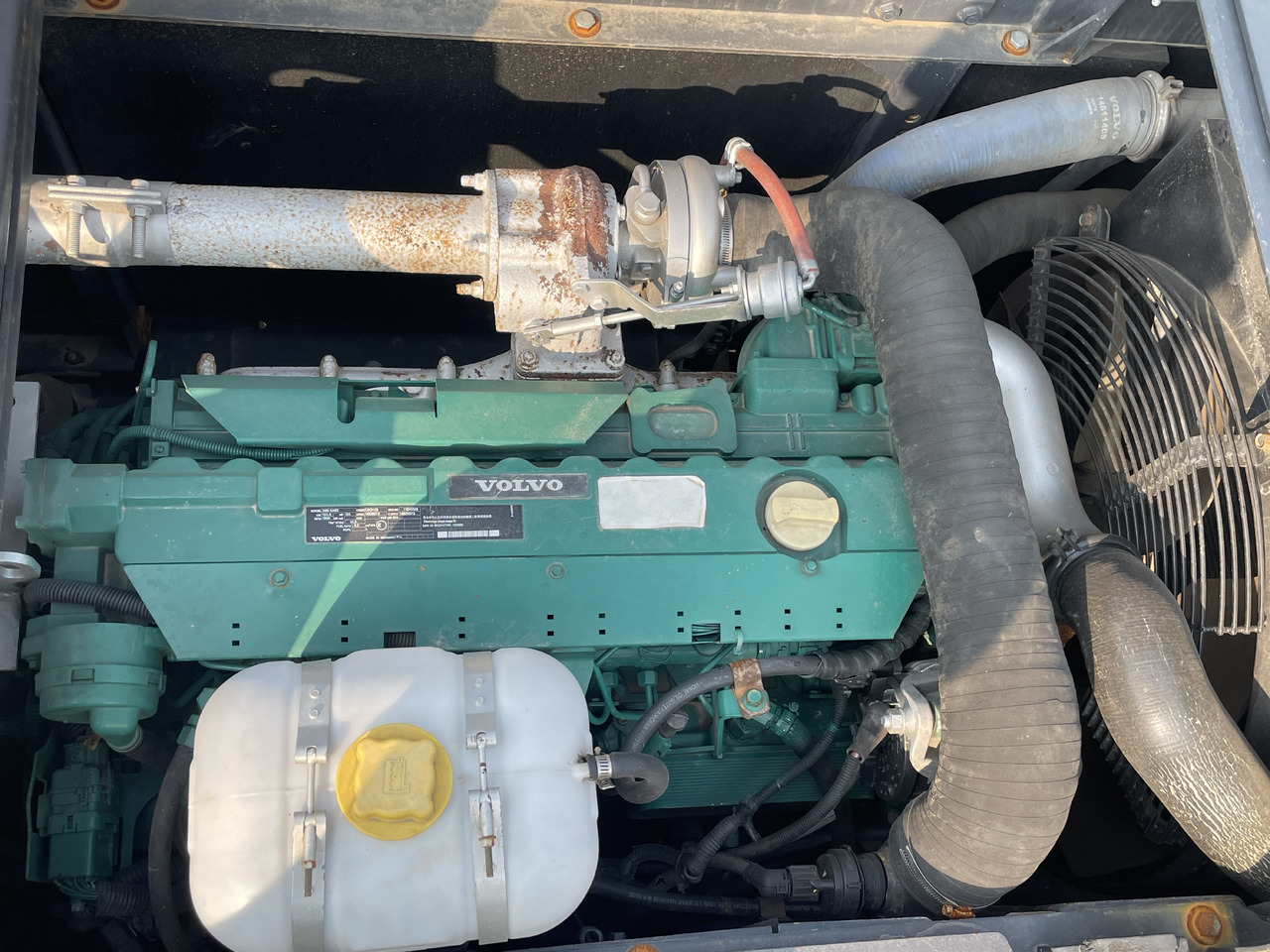 Гусеничный экскаватор VOLVO EC 210: фото 8