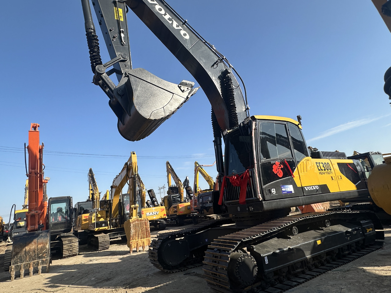 Volvo EC300DL - Гусеничный экскаватор: фото 5 Volvo EC300DL - Гусеничный экскаватор: фото 5