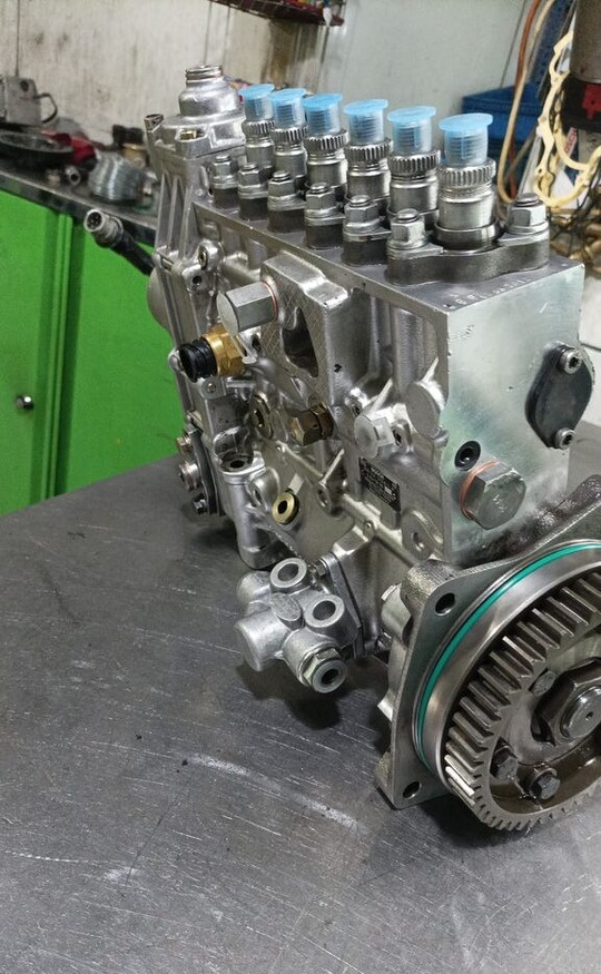 Bosch TGA 0402796210 MAN Tga 410 - Топливный насос для Грузовиков: фото 3 Bosch TGA 0402796210 MAN Tga 410 - Топливный насос для Грузовиков: фото 3