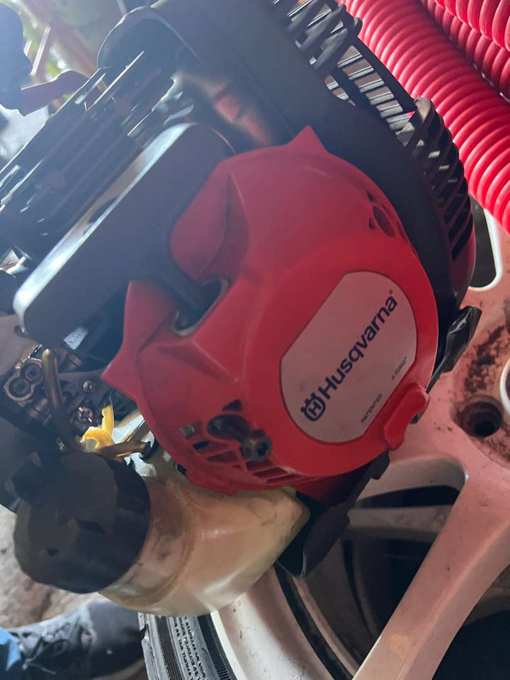 Husqvarna kantklipper repobjekt - Газонокосилка: фото 3 Husqvarna kantklipper repobjekt - Газонокосилка: фото 3