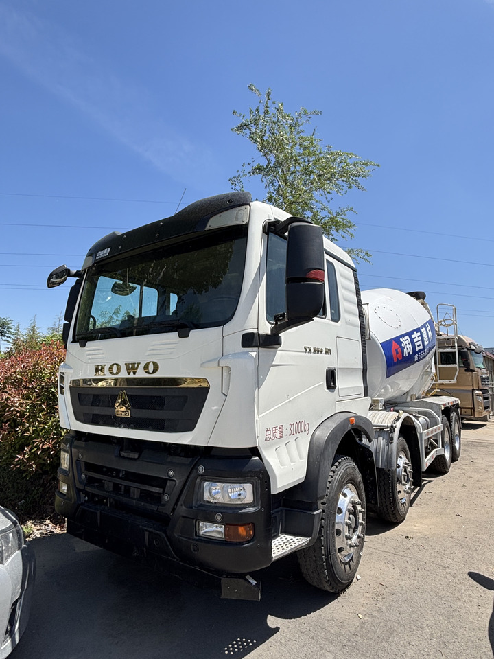 SINO TRUCK - Автобетоносмеситель: фото 1 SINO TRUCK - Автобетоносмеситель: фото 1