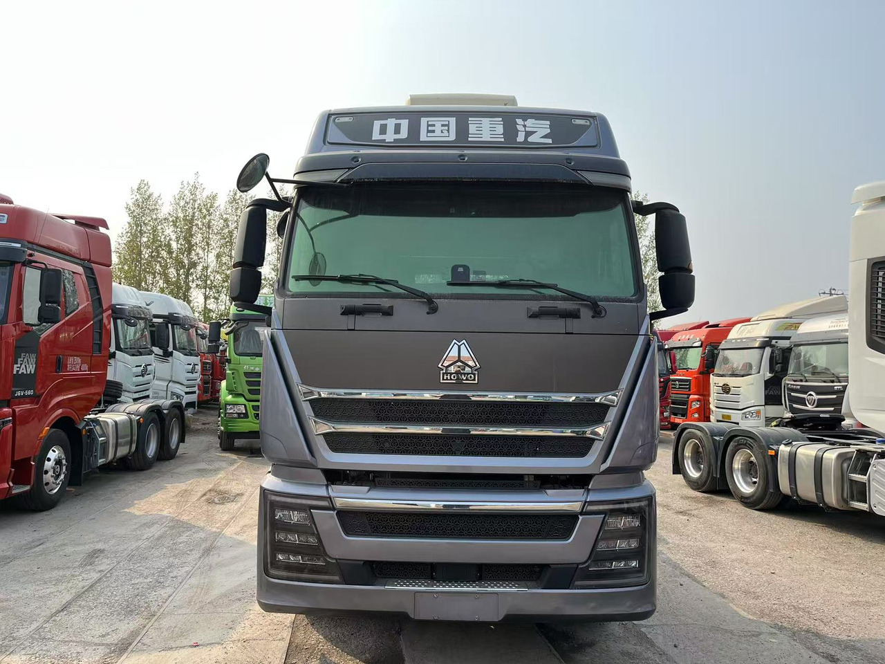 HOWO TH7 - Тягач: фото 3 HOWO TH7 - Тягач: фото 3