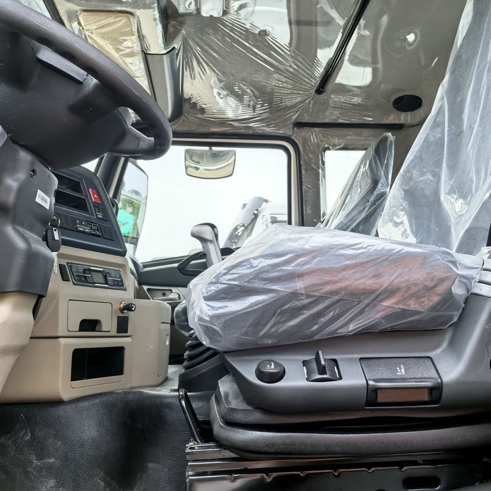 SINOTRUCK HOWO - Тягач: фото 4 SINOTRUCK HOWO - Тягач: фото 4