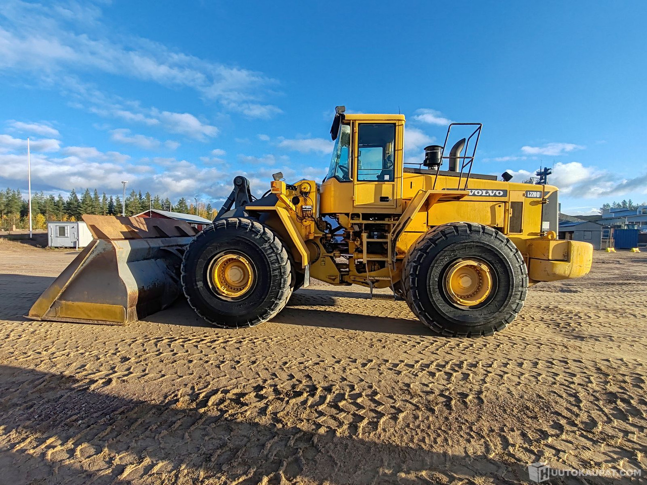 Volvo L220D pyöräkuormaaja, 21279h, 1998, Karvia - Другая техника: фото 3 Volvo L220D pyöräkuormaaja, 21279h, 1998, Karvia - Другая техника: фото 3