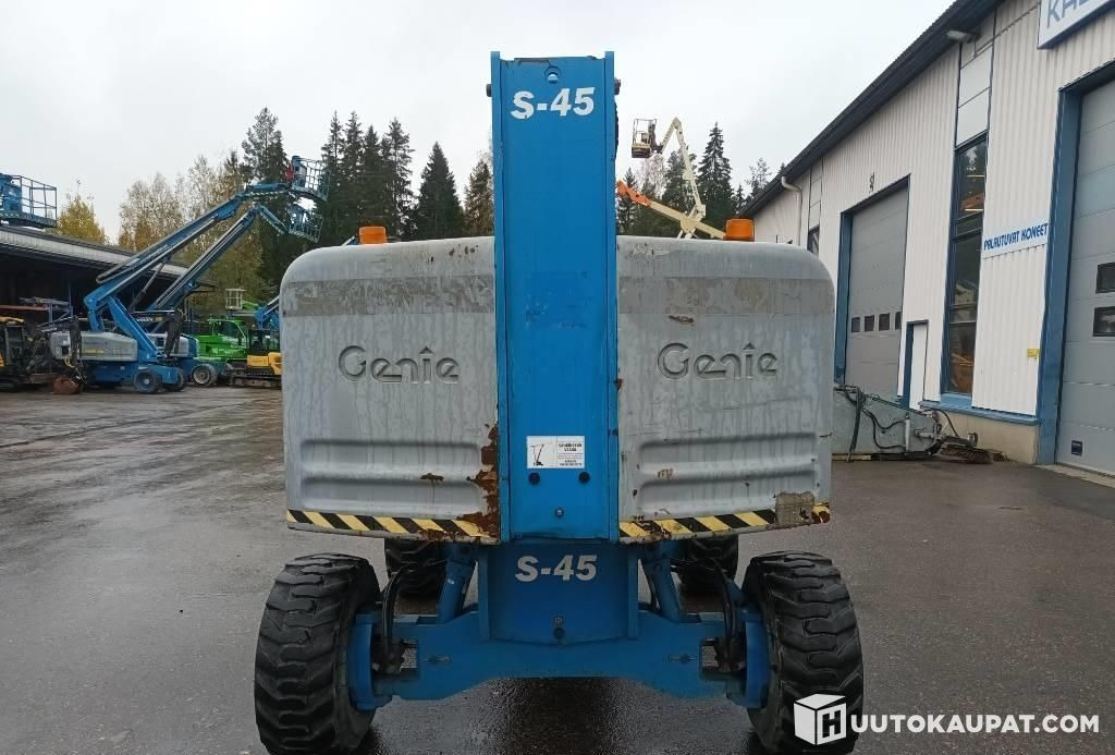Genie S-45 RT, boom lift, rough-terrain, 2003, Hyvinkää - Телескопический подъемник: фото 4 Genie S-45 RT, boom lift, rough-terrain, 2003, Hyvinkää - Телескопический подъемник: фото 4
