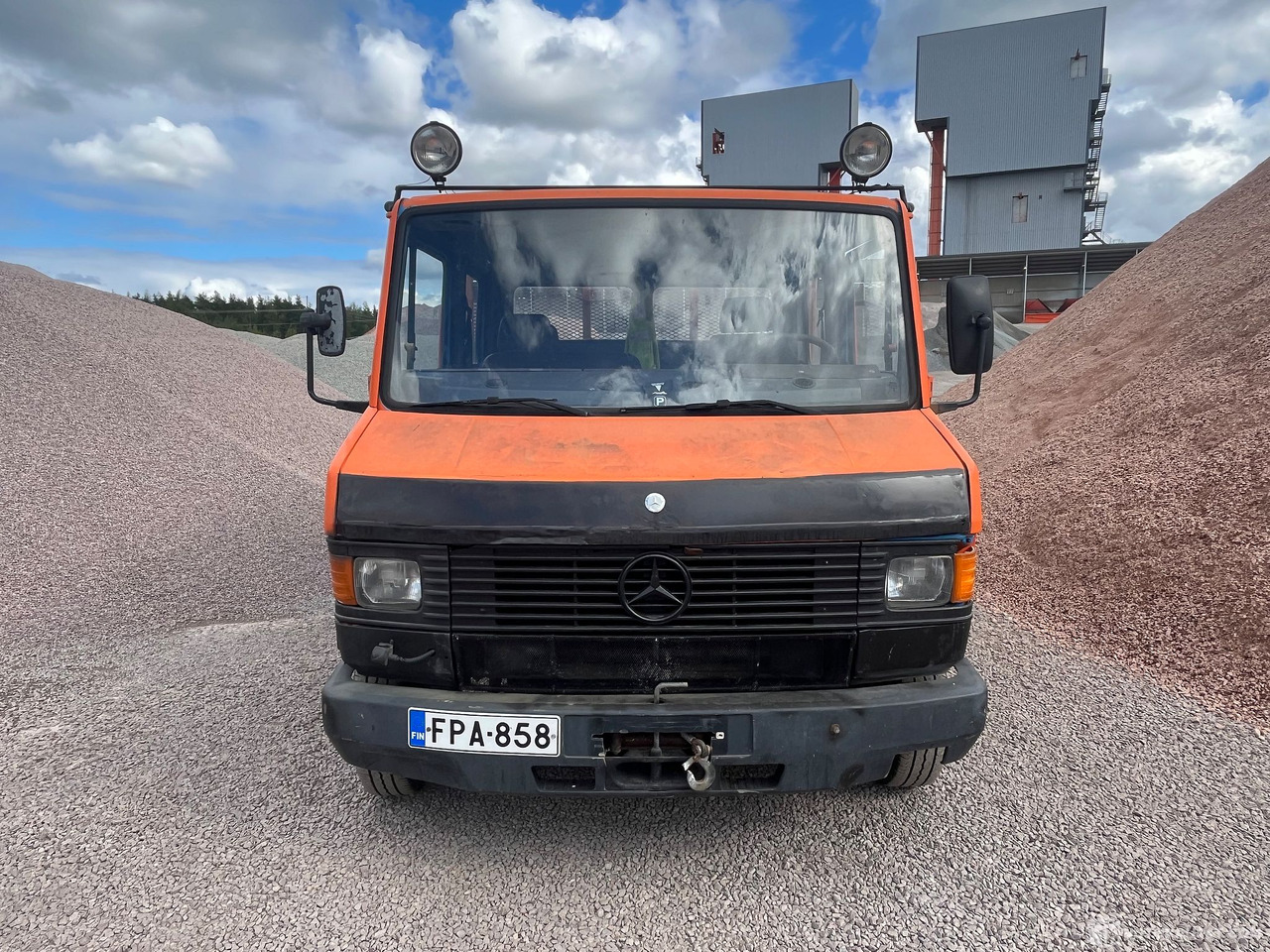 Mercedes-Benz 609 D/425, Juuri leimattu, Tuusula - Грузовик: фото 4 Mercedes-Benz 609 D/425, Juuri leimattu, Tuusula - Грузовик: фото 4