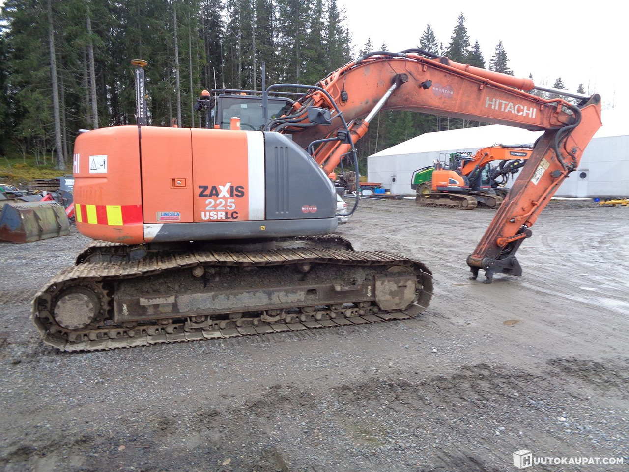 Hitachi ZX 225, 2011, Loimaa - Гусеничный экскаватор: фото 5 Hitachi ZX 225, 2011, Loimaa - Гусеничный экскаватор: фото 5