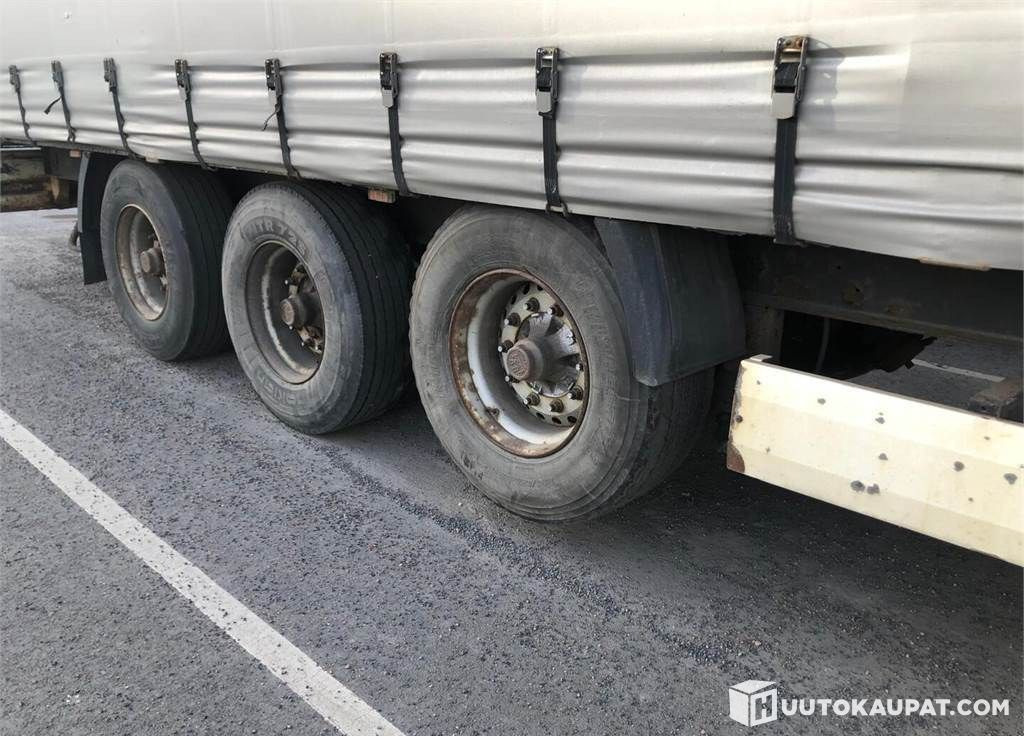 Krone SDP 27 baler semi-trailer, 2007, Vantaa - Тентованный полуприцеп: фото 4 Krone SDP 27 baler semi-trailer, 2007, Vantaa - Тентованный полуприцеп: фото 4