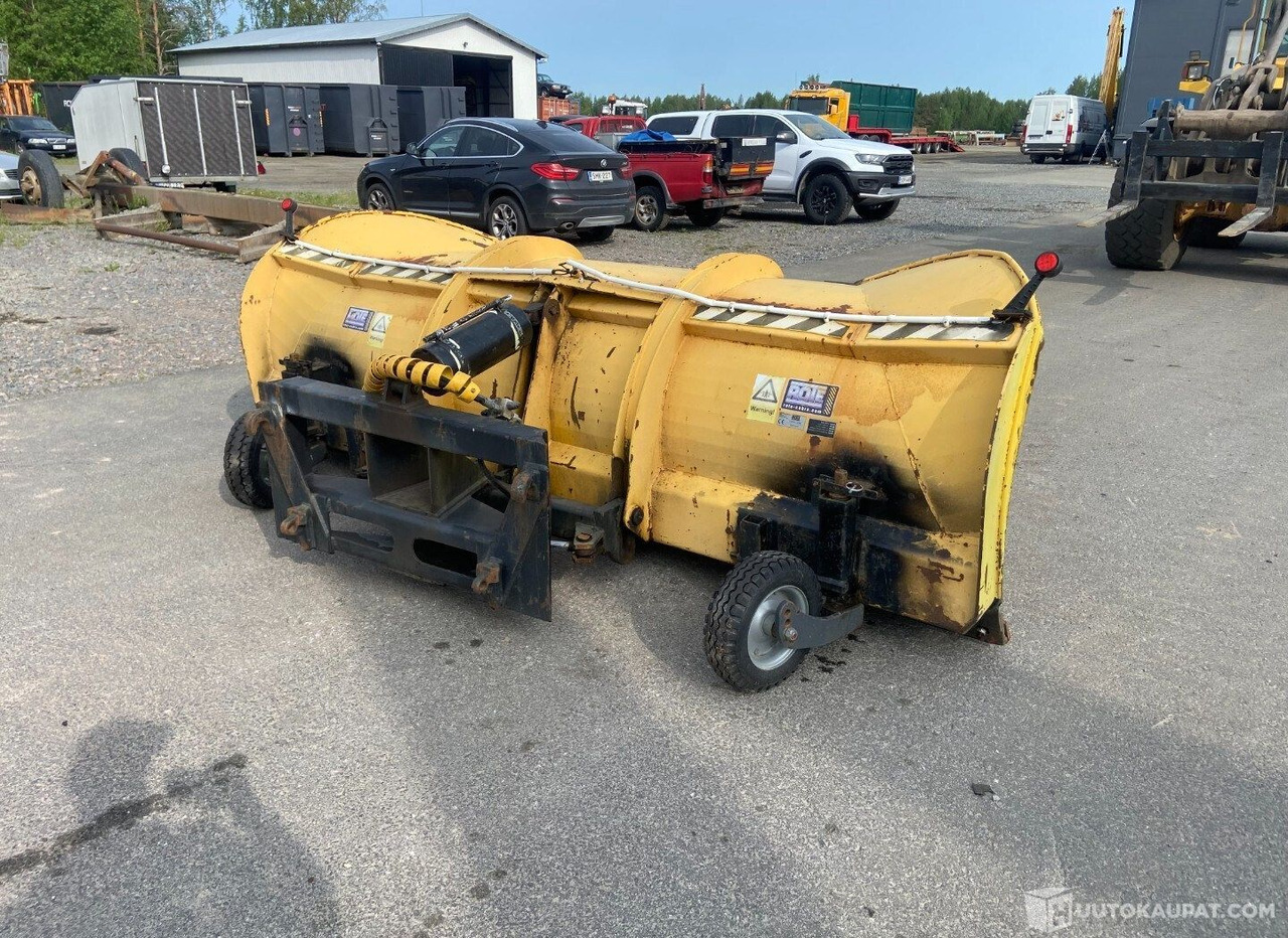 Rote PA300 Perhosaura, 2009 Perhosaura MTK25, Virrat - Отвал для снега: фото 4 Rote PA300 Perhosaura, 2009 Perhosaura MTK25, Virrat - Отвал для снега: фото 4