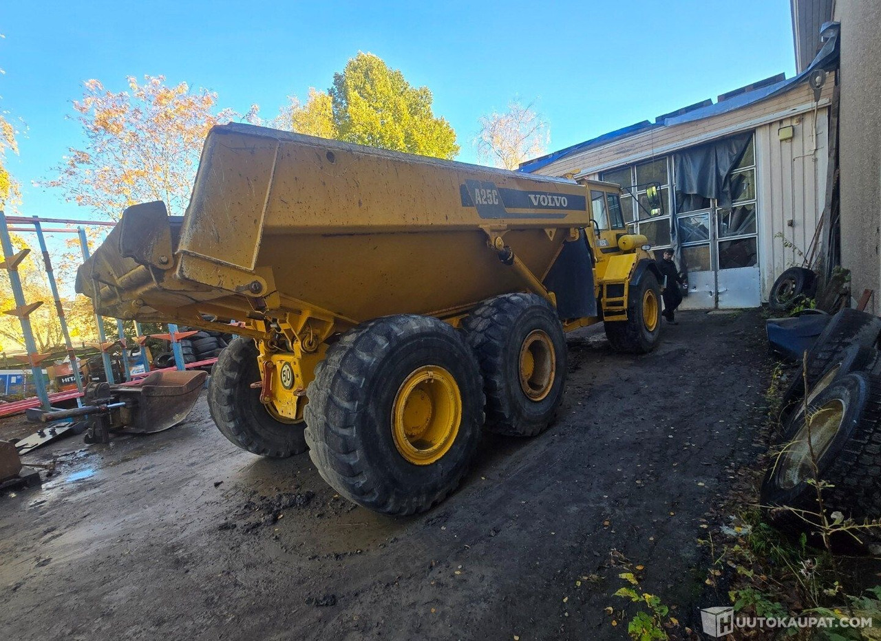 Volvo A25c6.7 6x6 dumpperi, 25545h, 1998, Kurikka - Сочленённый самосвал: фото 3 Volvo A25c6.7 6x6 dumpperi, 25545h, 1998, Kurikka - Сочленённый самосвал: фото 3