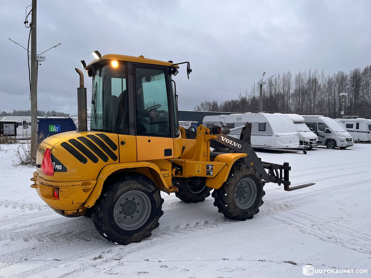 Volvo L35B Pro, pyöräkuormaaja avattavalla kauhalla ja piikeillä, 2005, Vihti - Колёсный погрузчик: фото 5 Volvo L35B Pro, pyöräkuormaaja avattavalla kauhalla ja piikeillä, 2005, Vihti - Колёсный погрузчик: фото 5