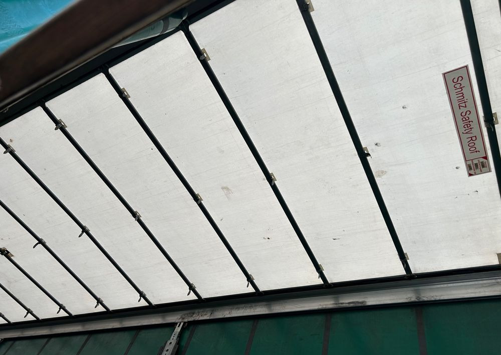 Schmitz Cargobull Standard 5x2018 podnoszony dach z Niemiec / OŚ PODNOSZONA / ładne opony / od pierwszego właściciela / OKAZJA - Тентованный полуприцеп: фото 5 Schmitz Cargobull Standard 5x2018 podnoszony dach z Niemiec / OŚ PODNOSZONA / ładne opony / od pierwszego właściciela / OKAZJA - Тентованный полуприцеп: фото 5