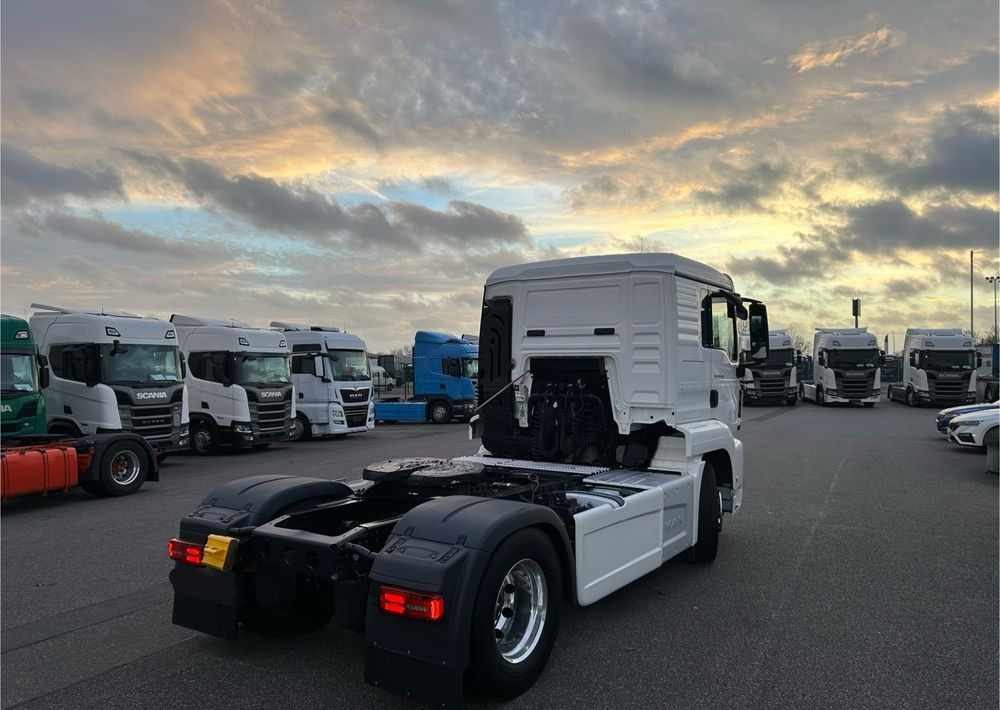 MAN TGS 18.500 TOP1 NAUKA JAZDY POLIFT ELKA AUTOMAT 4x2 STANDARD 315/70r22.5 SUPER STAN TGX 470 460 420 430 500 510 400 360 410 - Тягач: фото 2 MAN TGS 18.500 TOP1 NAUKA JAZDY POLIFT ELKA AUTOMAT 4x2 STANDARD 315/70r22.5 SUPER STAN TGX 470 460 420 430 500 510 400 360 410 - Тягач: фото 2