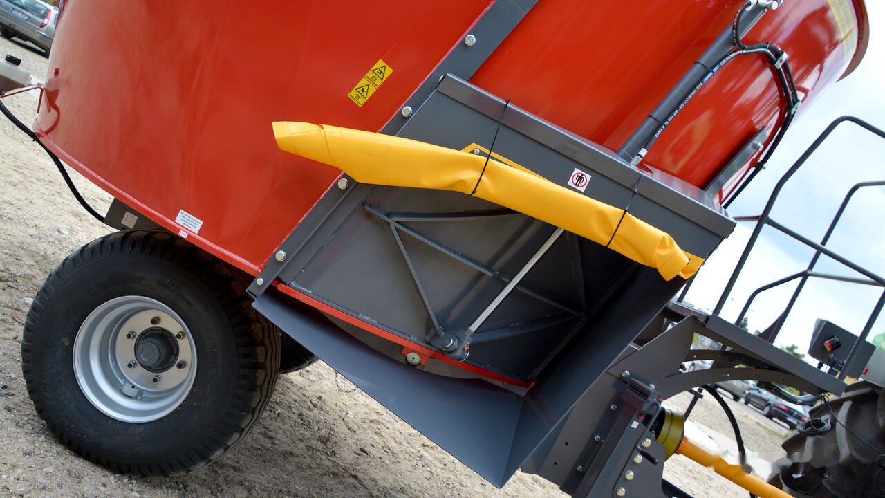 Metal-Fach T659 BELMIX - Кормораздатчик: фото 3 Metal-Fach T659 BELMIX - Кормораздатчик: фото 3