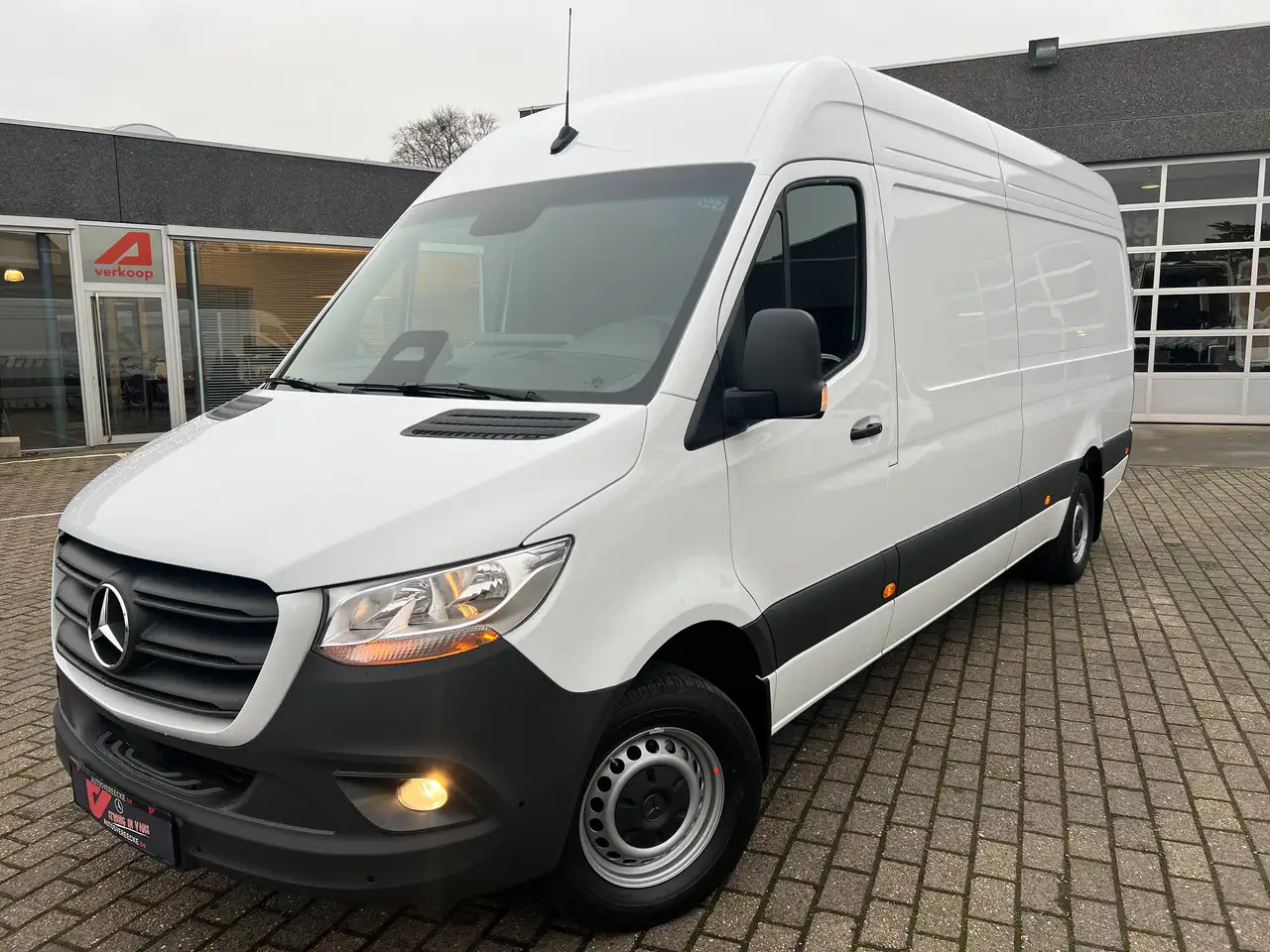 Mercedes-Benz Sprinter 317 L3H2 (48.500€ex) Facelift | 3.5T Trekhaak - Цельнометаллический фургон: фото 3 Mercedes-Benz Sprinter 317 L3H2 (48.500€ex) Facelift | 3.5T Trekhaak - Цельнометаллический фургон: фото 3