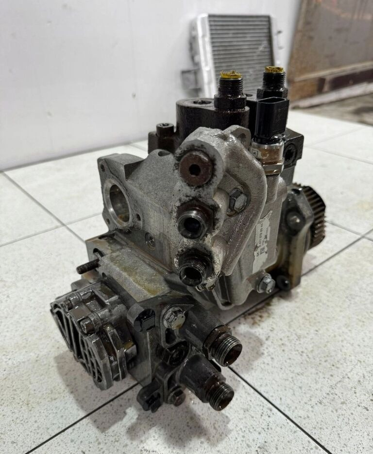 Mercedes-Benz Actros MP 4 A4700900850 truck - Топливный насос для Грузовиков: фото 4 Mercedes-Benz Actros MP 4 A4700900850 truck - Топливный насос для Грузовиков: фото 4