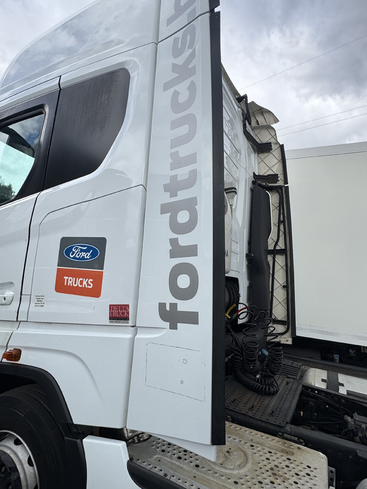 Ford F-Max Cargo - Аэродинамика/ Спойлеры для Грузовиков: фото 2 Ford F-Max Cargo - Аэродинамика/ Спойлеры для Грузовиков: фото 2