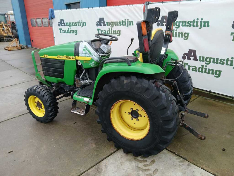John Deere 4310 - Трактор: фото 1 John Deere 4310 - Трактор: фото 1
