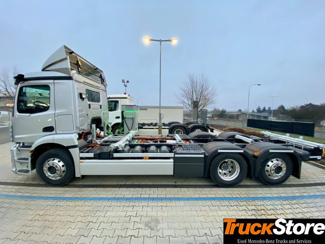 Mercedes-Benz eActros 300 L - Грузовик-контейнеровоз/ Сменный кузов: фото 2 Mercedes-Benz eActros 300 L - Грузовик-контейнеровоз/ Сменный кузов: фото 2