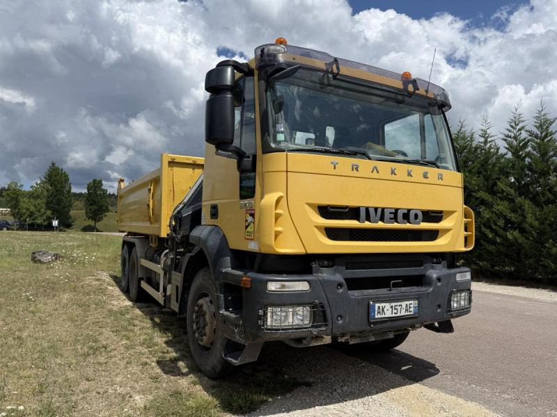 Iveco Trakker - Самосвал, Автоманипулятор: фото 3 Iveco Trakker - Самосвал, Автоманипулятор: фото 3