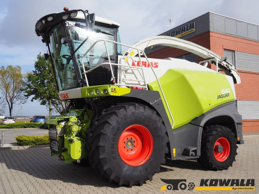 Claas Jaguar 840 4WD  - Кормоуборочный комбайн: фото 1 Claas Jaguar 840 4WD  - Кормоуборочный комбайн: фото 1
