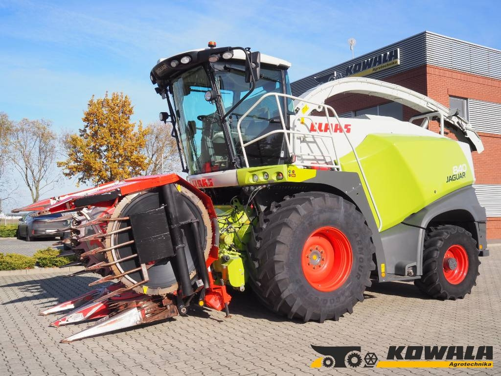 Claas Jaguar 840 4x4 + Kemper 445 - Кормоуборочный комбайн: фото 1 Claas Jaguar 840 4x4 + Kemper 445 - Кормоуборочный комбайн: фото 1