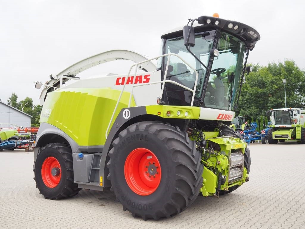 Claas Jaguar 940 4WD - Кормоуборочный комбайн: фото 4 Claas Jaguar 940 4WD - Кормоуборочный комбайн: фото 4