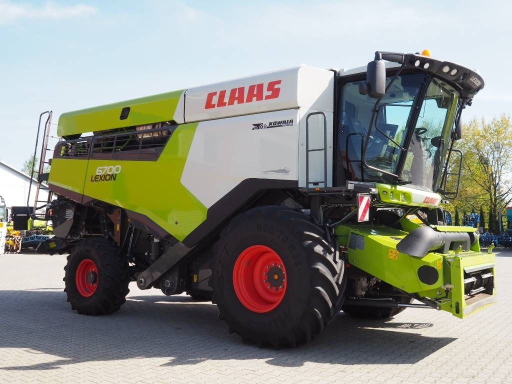 Claas Lexion 6700 + V770 - Зерноуборочный комбайн: фото 4 Claas Lexion 6700 + V770 - Зерноуборочный комбайн: фото 4