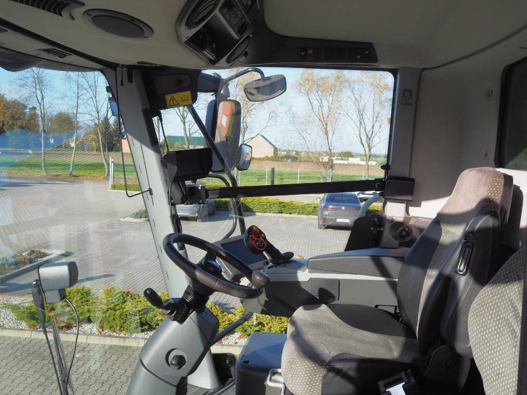 Claas Lexion 770TT 4x4 + V1200 - Зерноуборочный комбайн: фото 5 Claas Lexion 770TT 4x4 + V1200 - Зерноуборочный комбайн: фото 5