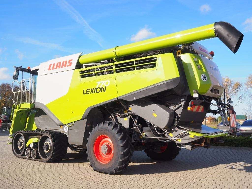 Claas Lexion 770TT 4x4 + V1200 - Зерноуборочный комбайн: фото 2 Claas Lexion 770TT 4x4 + V1200 - Зерноуборочный комбайн: фото 2