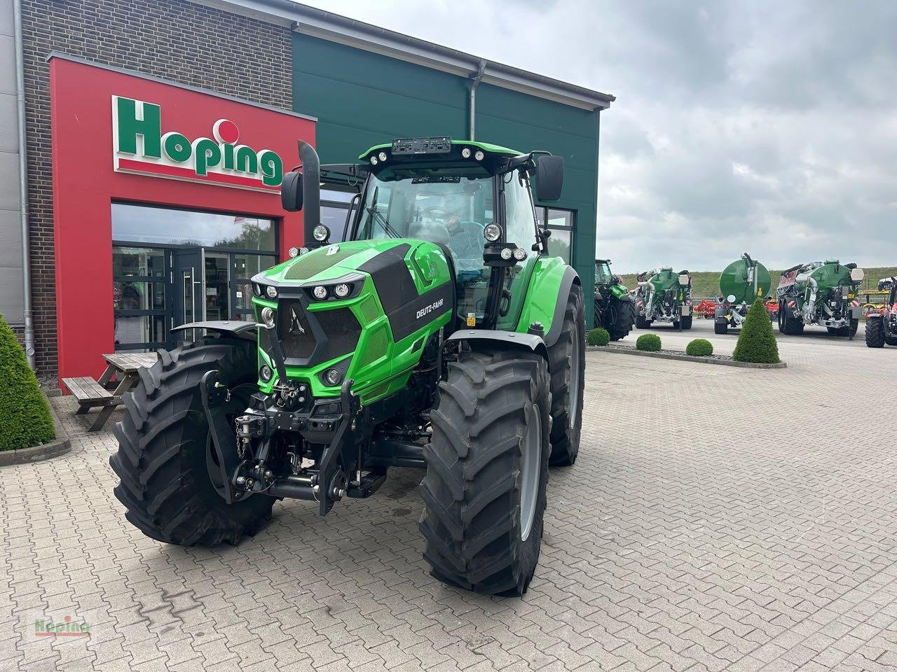 Deutz-Fahr 6165 Agrotron Powers - Трактор: фото 2 Deutz-Fahr 6165 Agrotron Powers - Трактор: фото 2
