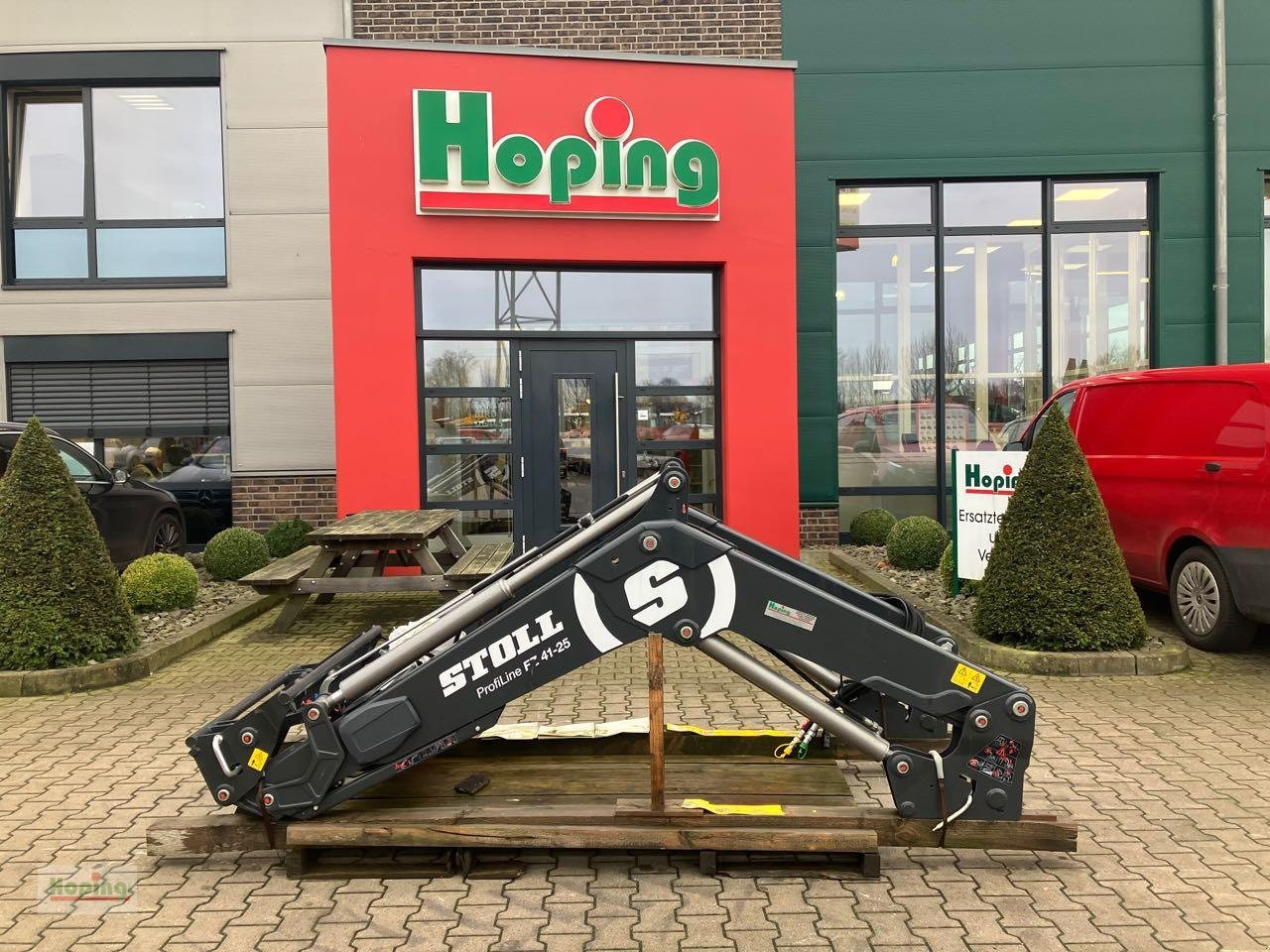 Stoll FZ 41-25 - Фронтальный погрузчик для трактора: фото 1 Stoll FZ 41-25 - Фронтальный погрузчик для трактора: фото 1