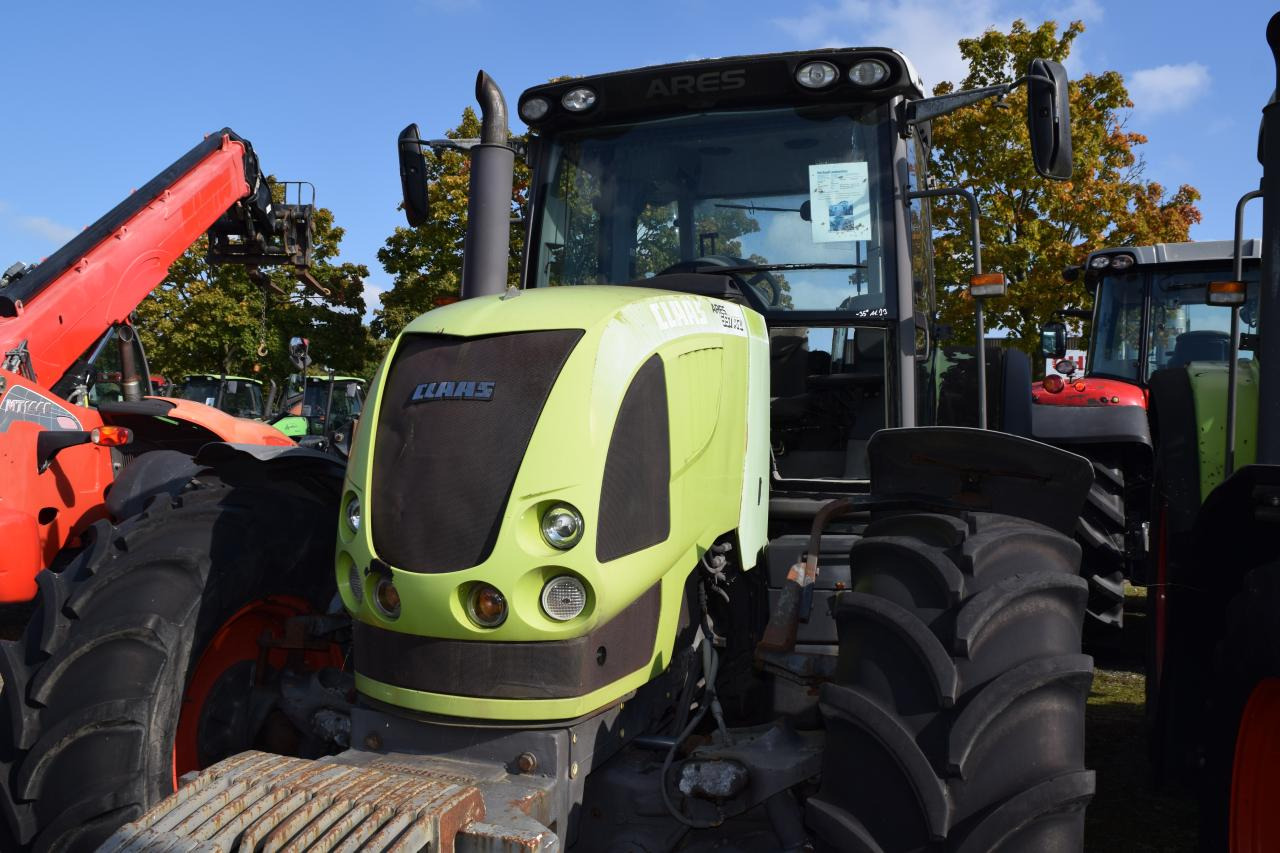 CLAAS Ares 697 ATZ - Трактор: фото 2 CLAAS Ares 697 ATZ - Трактор: фото 2