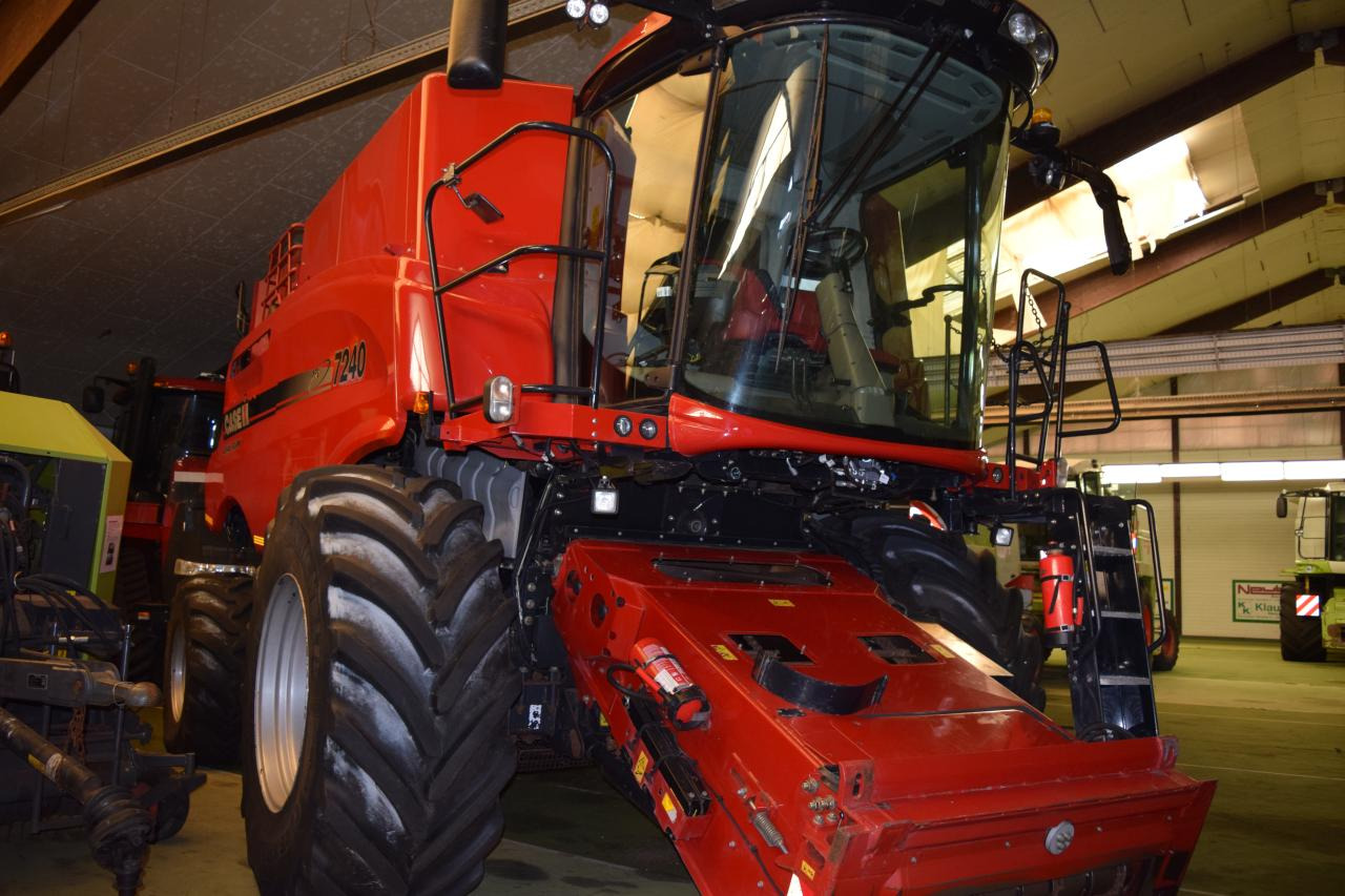 Case-IH 7240 Axial Flow - Зерноуборочный комбайн: фото 3 Case-IH 7240 Axial Flow - Зерноуборочный комбайн: фото 3