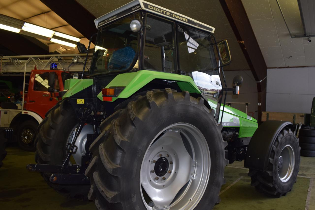 Deutz-Fahr Agroxtra 6.17 - Трактор: фото 4 Deutz-Fahr Agroxtra 6.17 - Трактор: фото 4