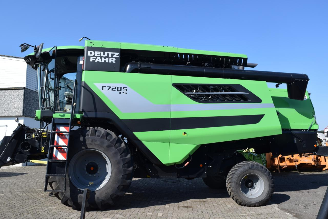 Deutz-Fahr C 7205 TS - Зерноуборочный комбайн: фото 2 Deutz-Fahr C 7205 TS - Зерноуборочный комбайн: фото 2