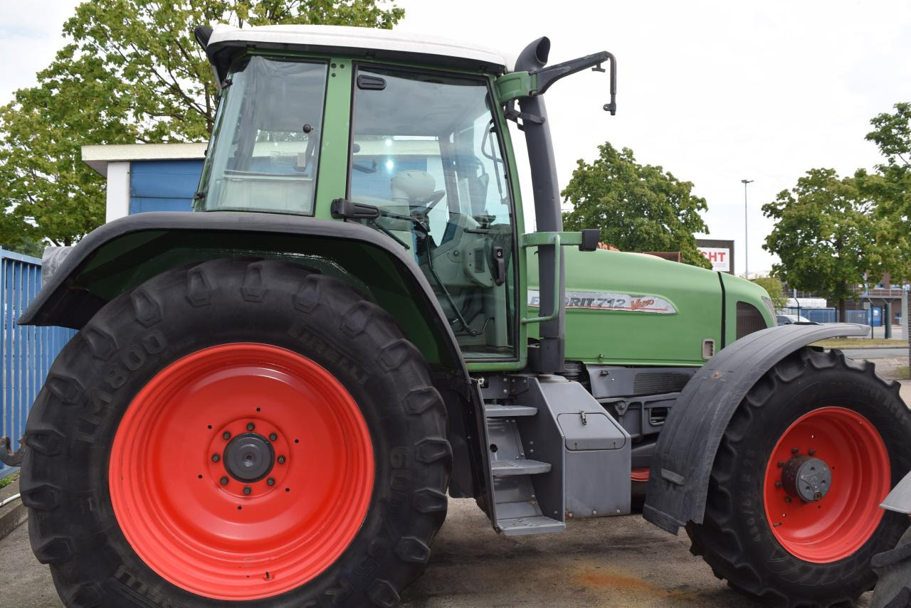 Fendt 712 Vario - Трактор: фото 1 Fendt 712 Vario - Трактор: фото 1