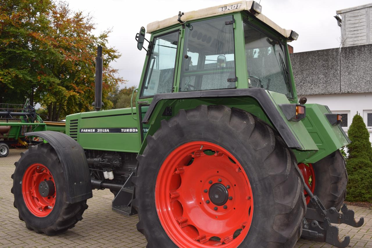 Fendt Farmer 311 LSA - Трактор: фото 5 Fendt Farmer 311 LSA - Трактор: фото 5