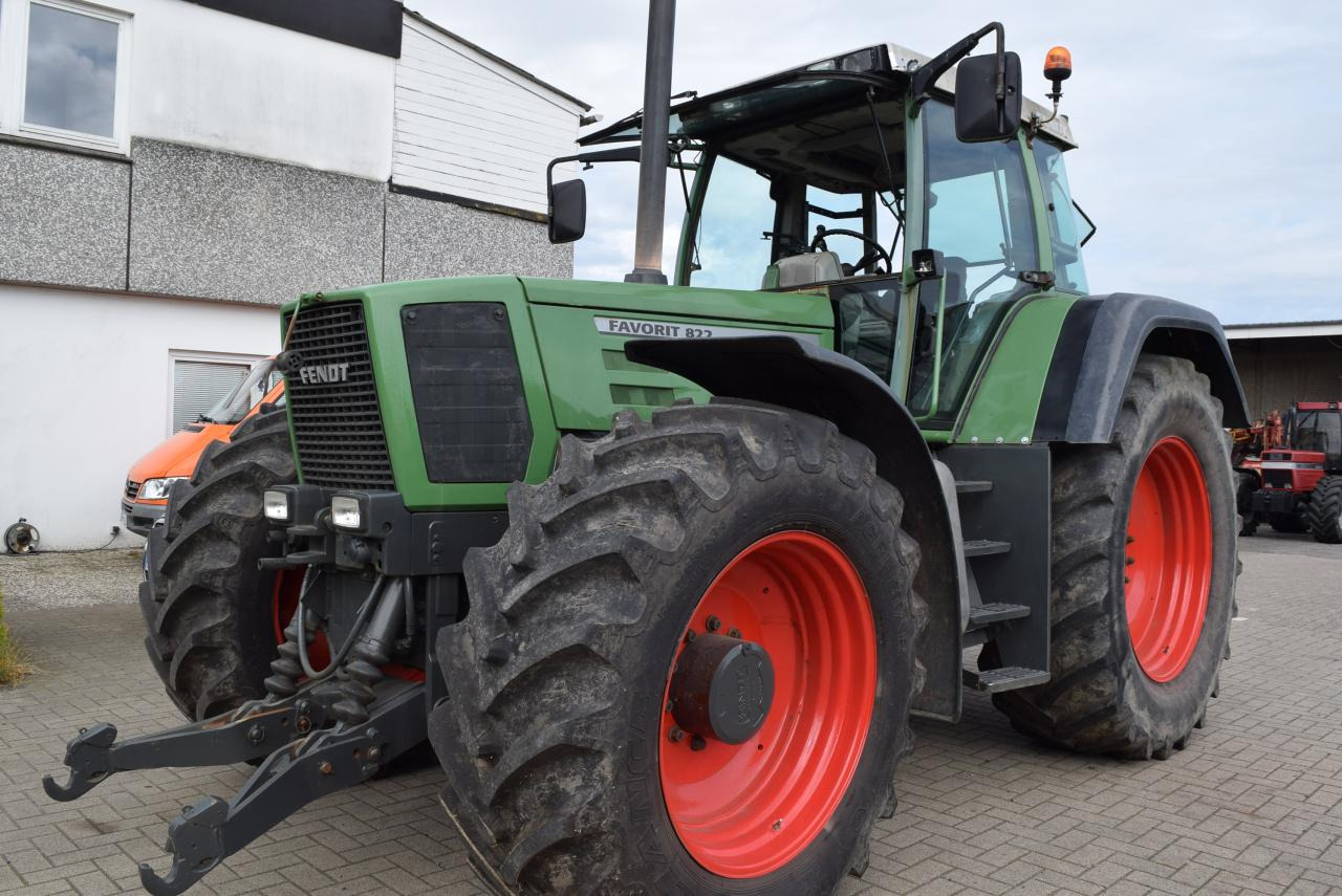 Fendt Favorit 822 - Трактор: фото 3 Fendt Favorit 822 - Трактор: фото 3