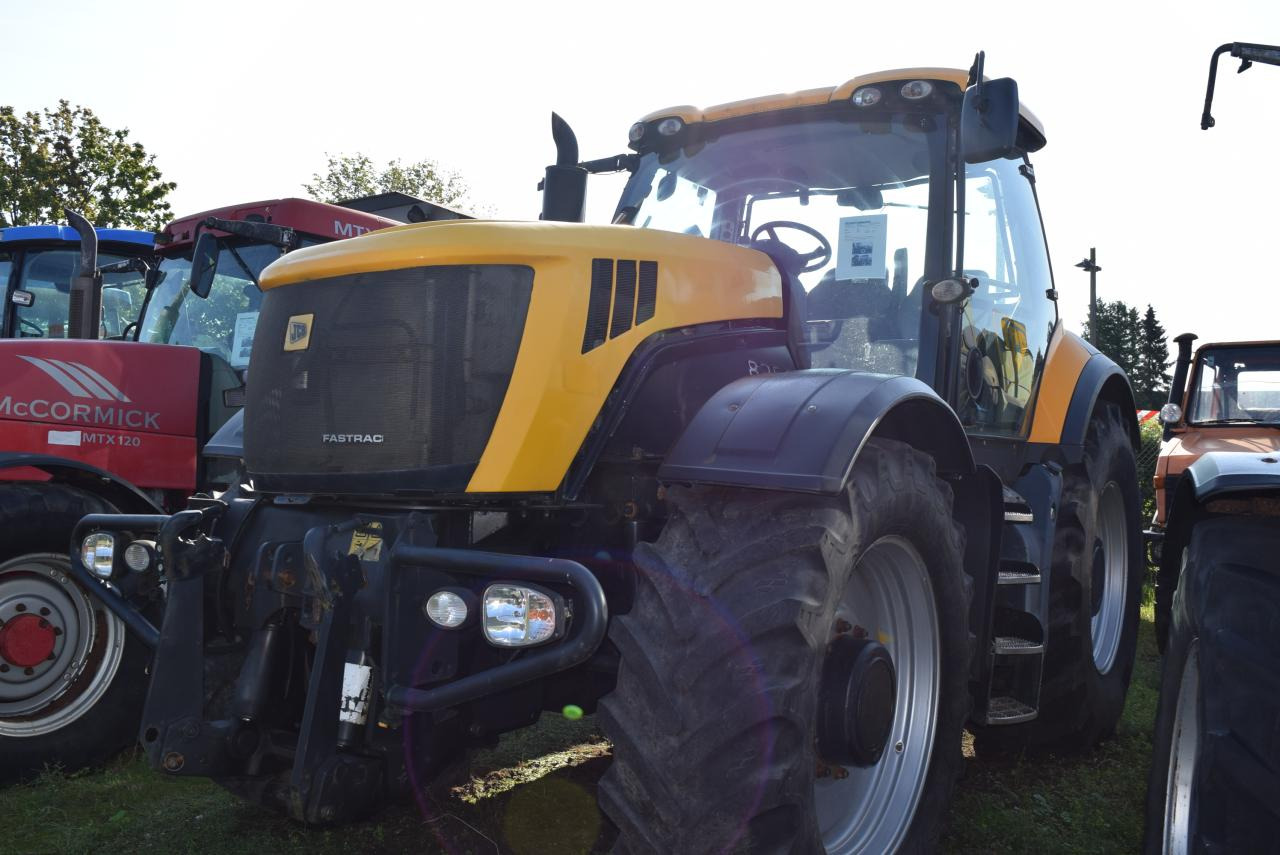 JCB Fastrac 8250 - Трактор: фото 2 JCB Fastrac 8250 - Трактор: фото 2