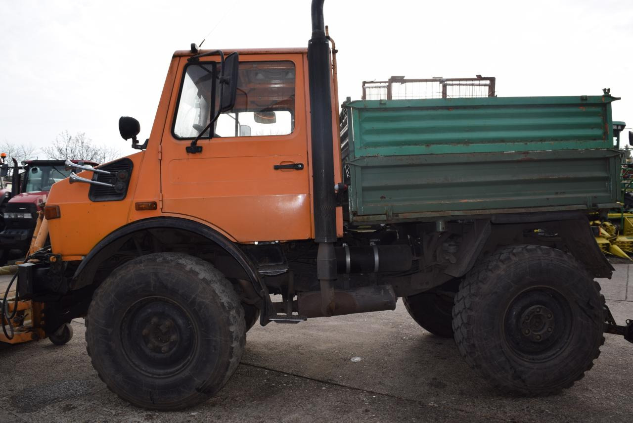 Mercedes-Benz Unimog U 1200 - Коммунальная/ Специальная техника: фото 3 Mercedes-Benz Unimog U 1200 - Коммунальная/ Специальная техника: фото 3