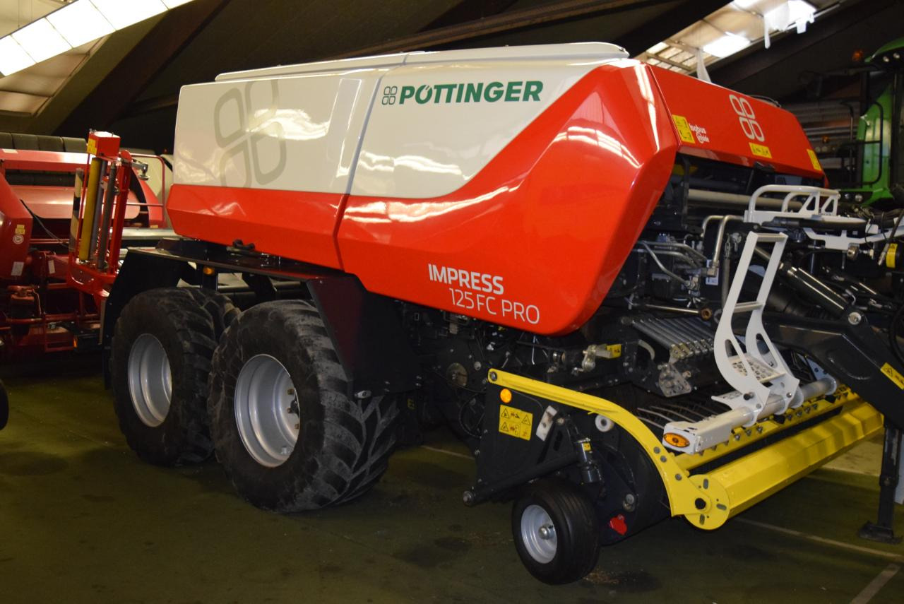 Pöttinger Impress 125 FC Pro *Press-Wickelkombinationen* - Пресс-подборщик рулонный: фото 1 Pöttinger Impress 125 FC Pro *Press-Wickelkombinationen* - Пресс-подборщик рулонный: фото 1