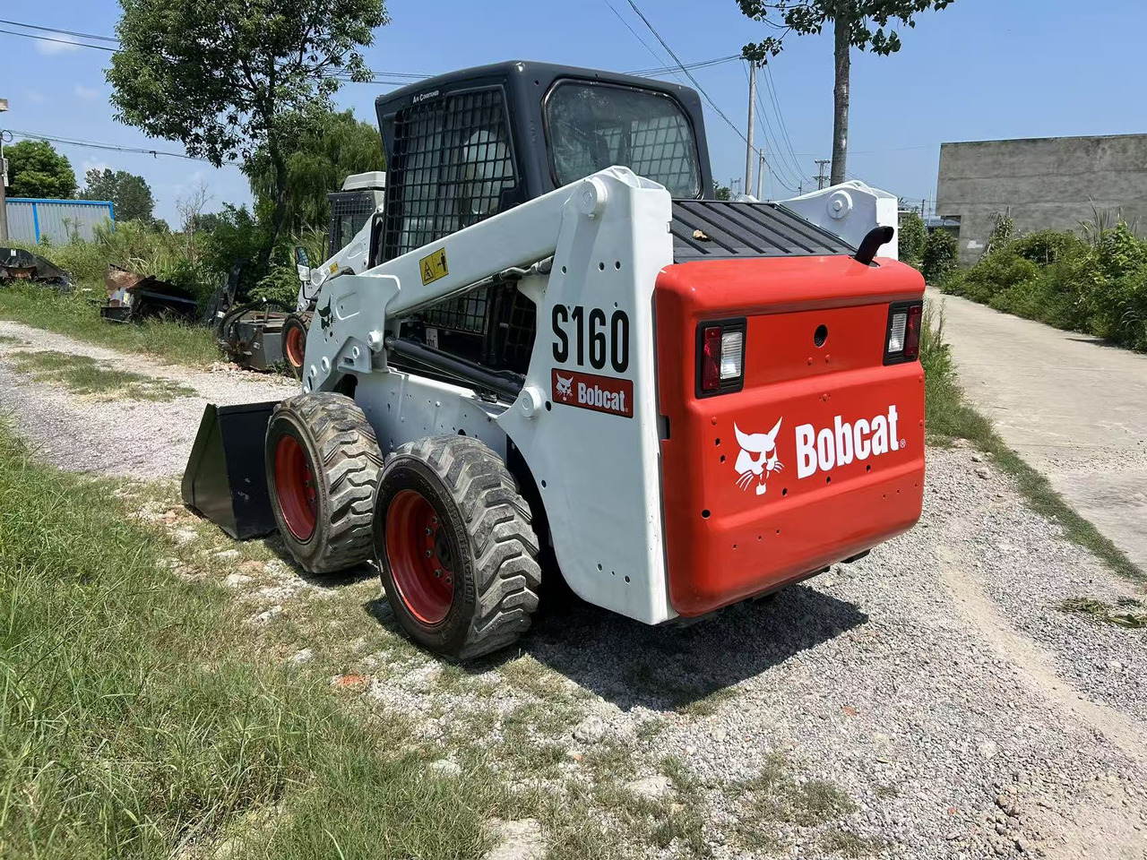 BOBCAT S160 - Мини-погрузчик с бортовым поворотом: фото 4 BOBCAT S160 - Мини-погрузчик с бортовым поворотом: фото 4