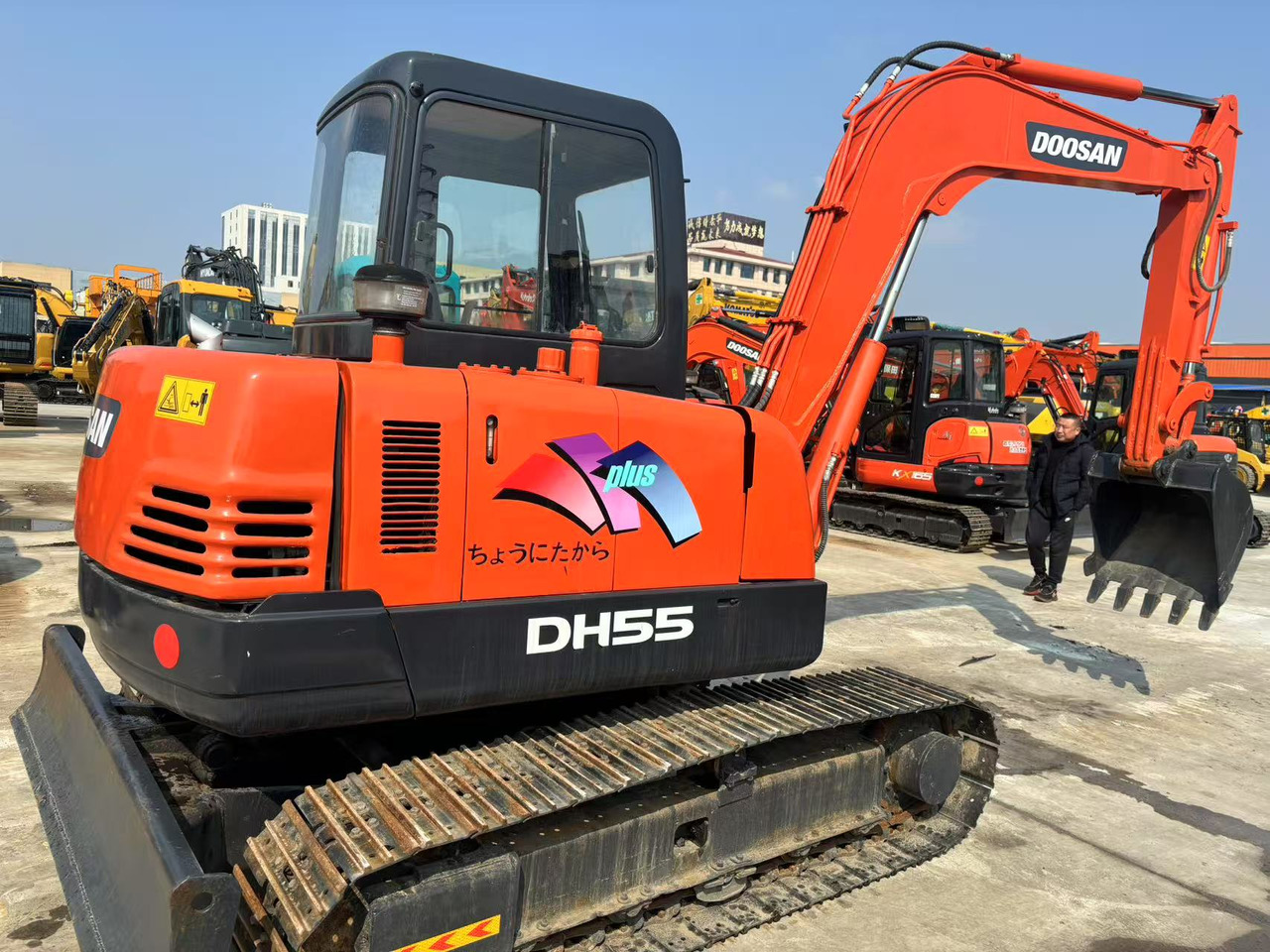 Doosan DH55 - Мини-экскаватор: фото 4 Doosan DH55 - Мини-экскаватор: фото 4